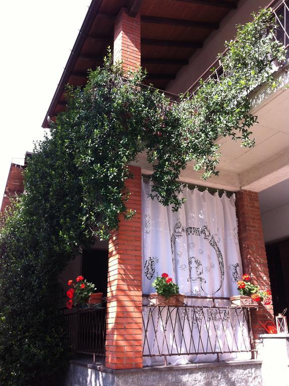 La Casa Creativa Bed and Breakfast Lomnago Rum bild
