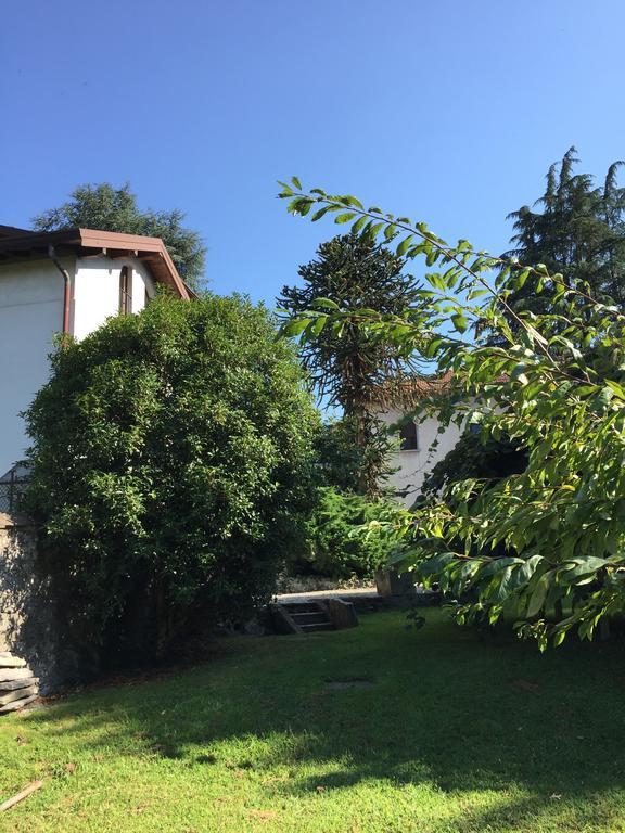 La Casa Creativa Bed and Breakfast Lomnago Exteriör bild